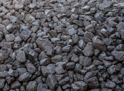  Lignite: Enerji Üretimine Güvenilir Bir Yakıt mıdır?